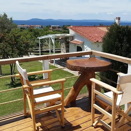 《μάνα γη》 Villa Toroni